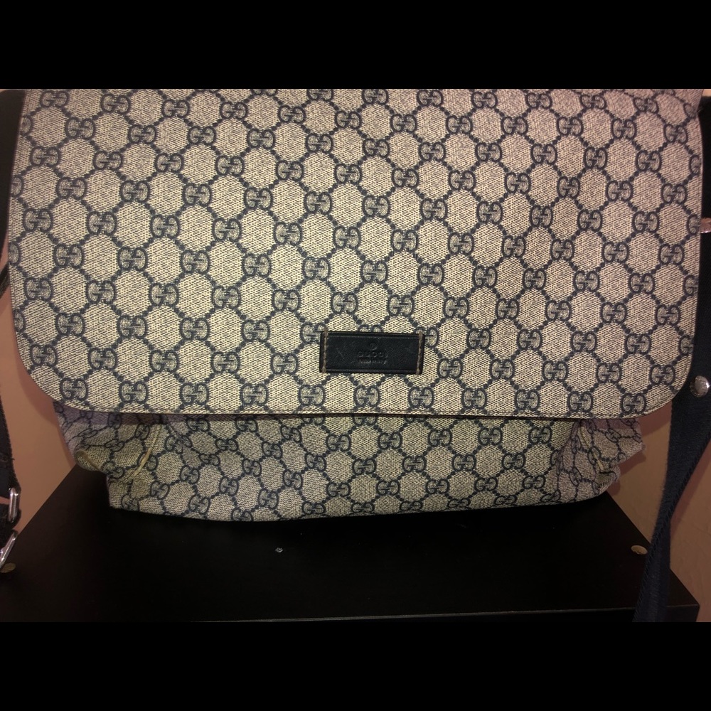 Gucci bag - Picture 3 of 3